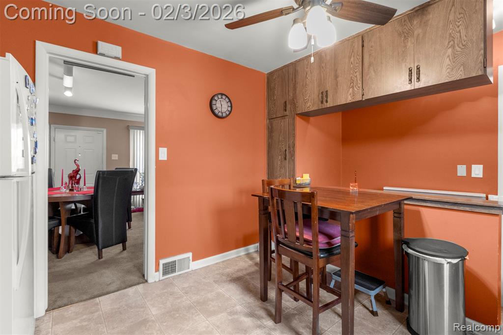 8512 Norborne Avenue, Dearborn Heights, MI 48127 — Photo 11