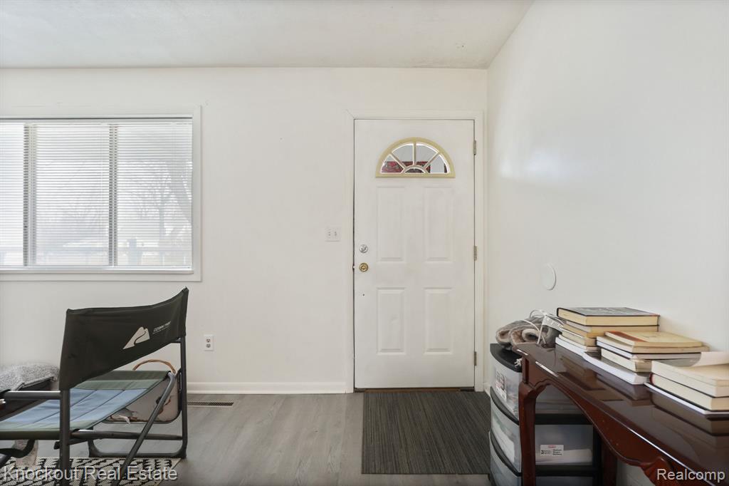 10456 Nichols Road, Montrose, MI 48457 — Photo 7