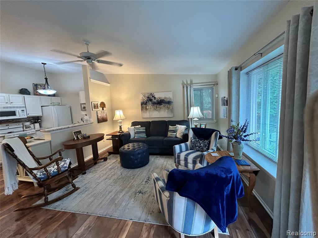 9545 Woodside Circle, Grand Blanc, MI 48439 — Photo 7