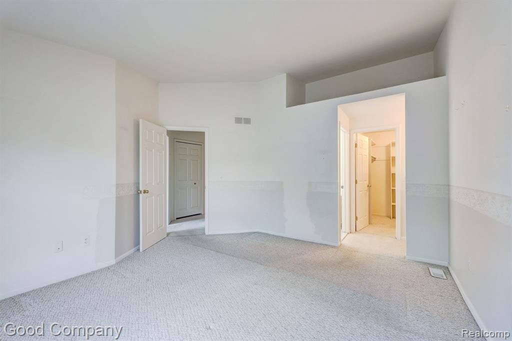 7354 Birkshire, West Bloomfield, MI — Photo 15