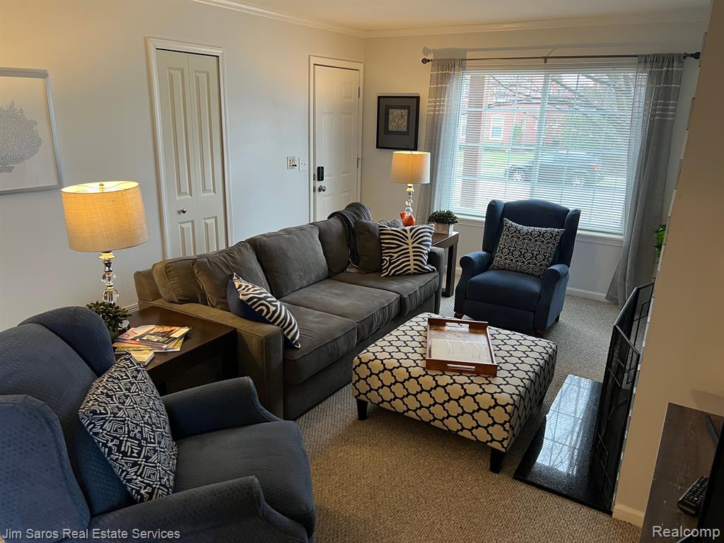 906 NEFF Road, Grosse Pointe, MI 48230 — Photo 10