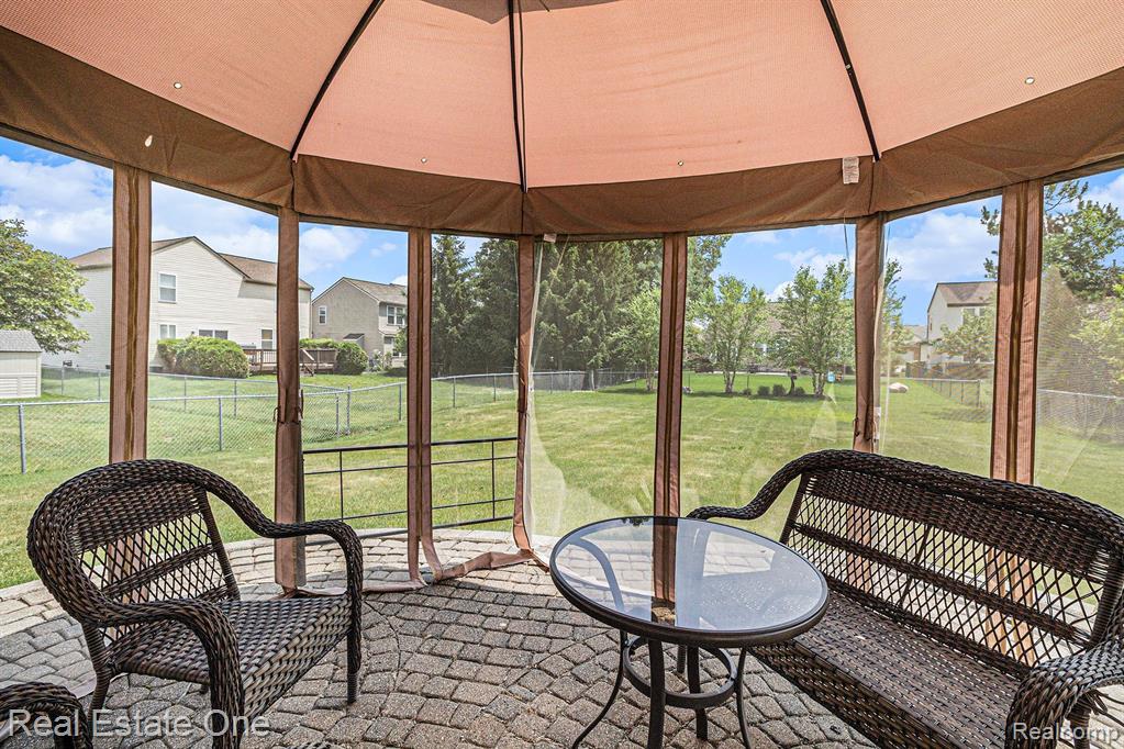 7806 PAINT CREEK Drive, Ypsilanti, MI 48197 — Photo 26