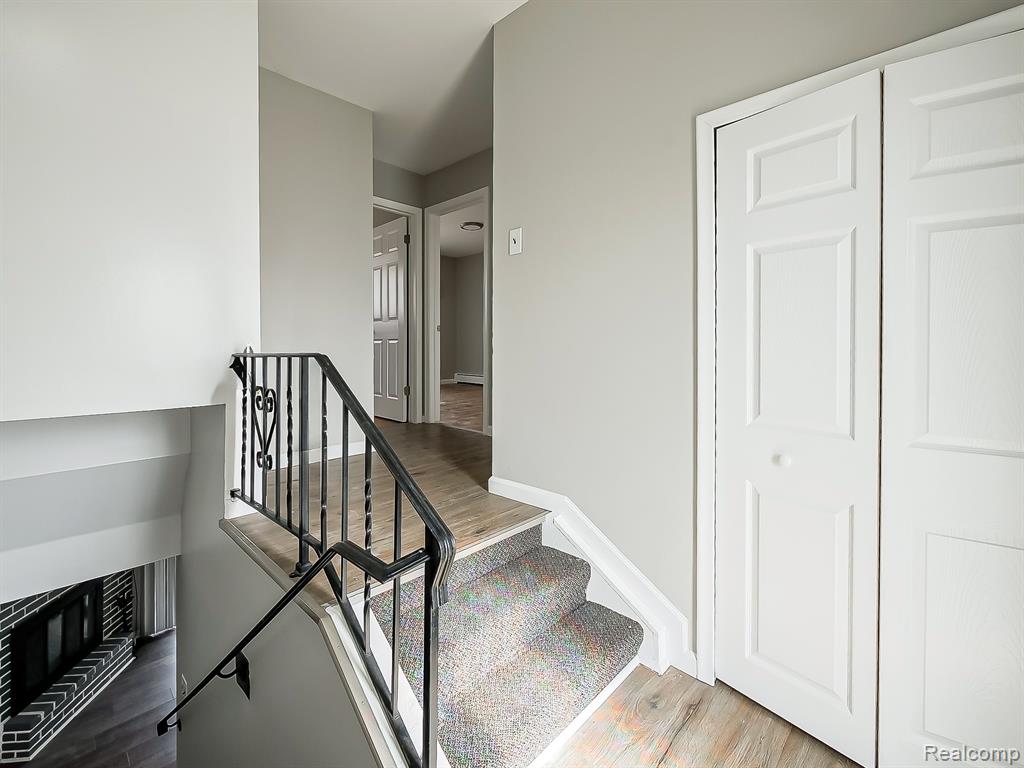 178 Summit View Court, White Lake, MI — Photo 9