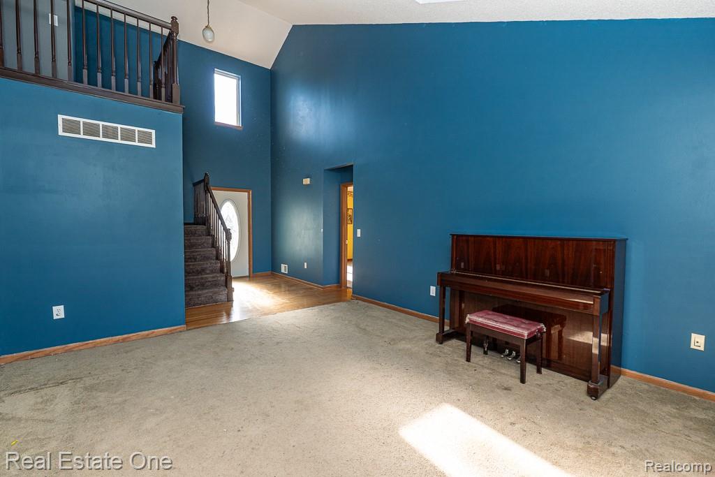 48749 Smokey Glen Court, New Baltimore, MI — Photo 7