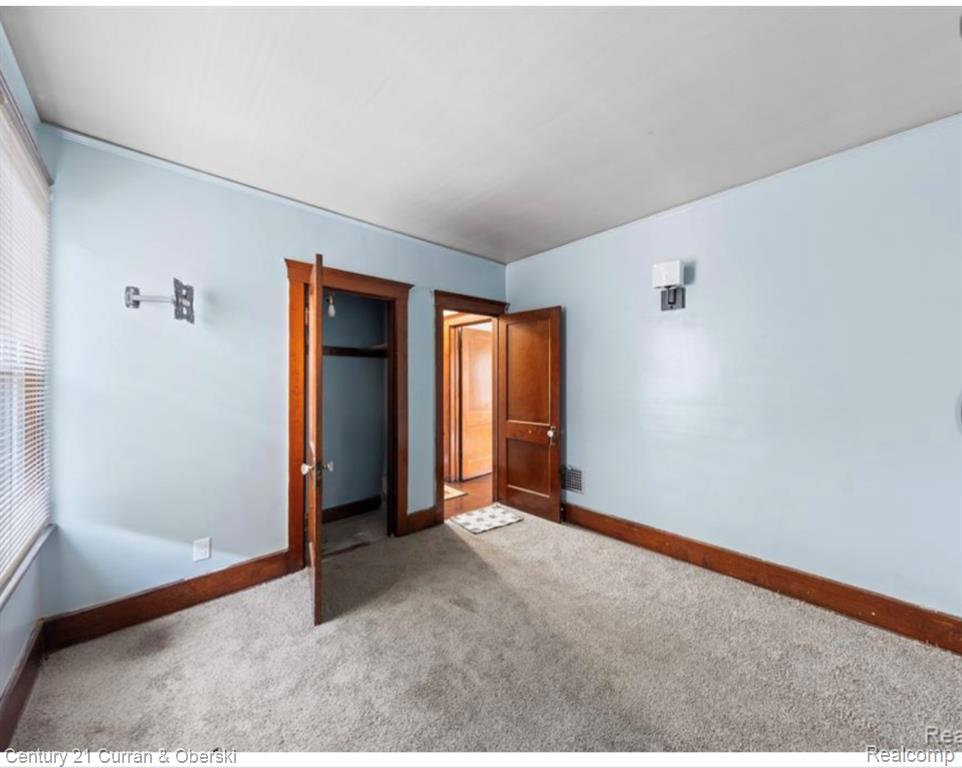 7067 Lexington Street, Detroit, MI 48209 — Photo 15