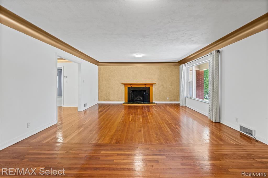 3441 Hawthorne Drive, Flint, MI 48503 — Photo 18