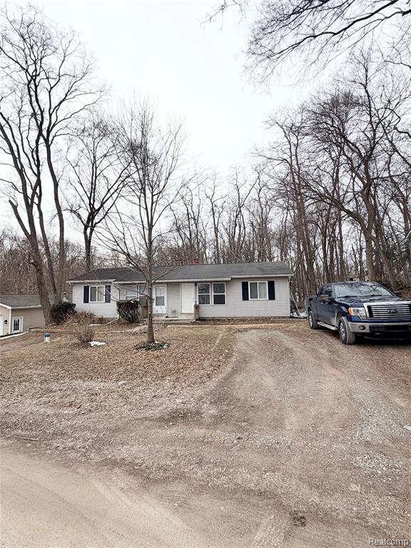 6279 Buckshore Drive Drive, Whitmore Lake, MI 48189 — front exterior