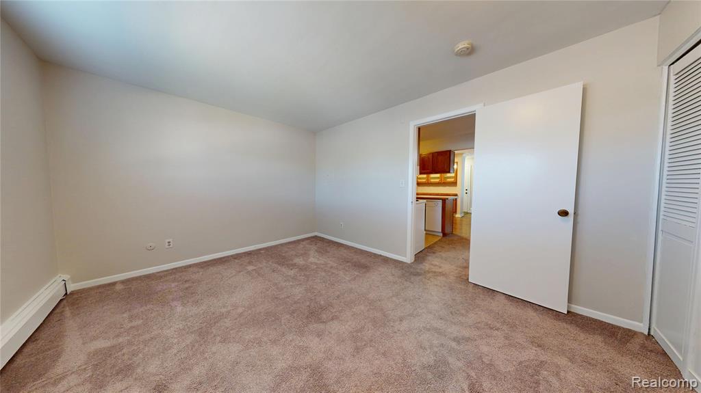 995 N Cass Lake Road, 229, Waterford, MI 48328 — Photo 10