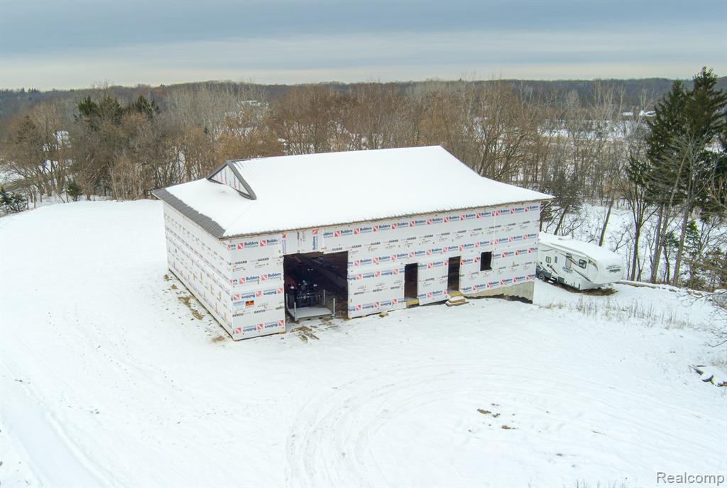 9525 Hegel Road, Goodrich Vlg, MI — Photo 3