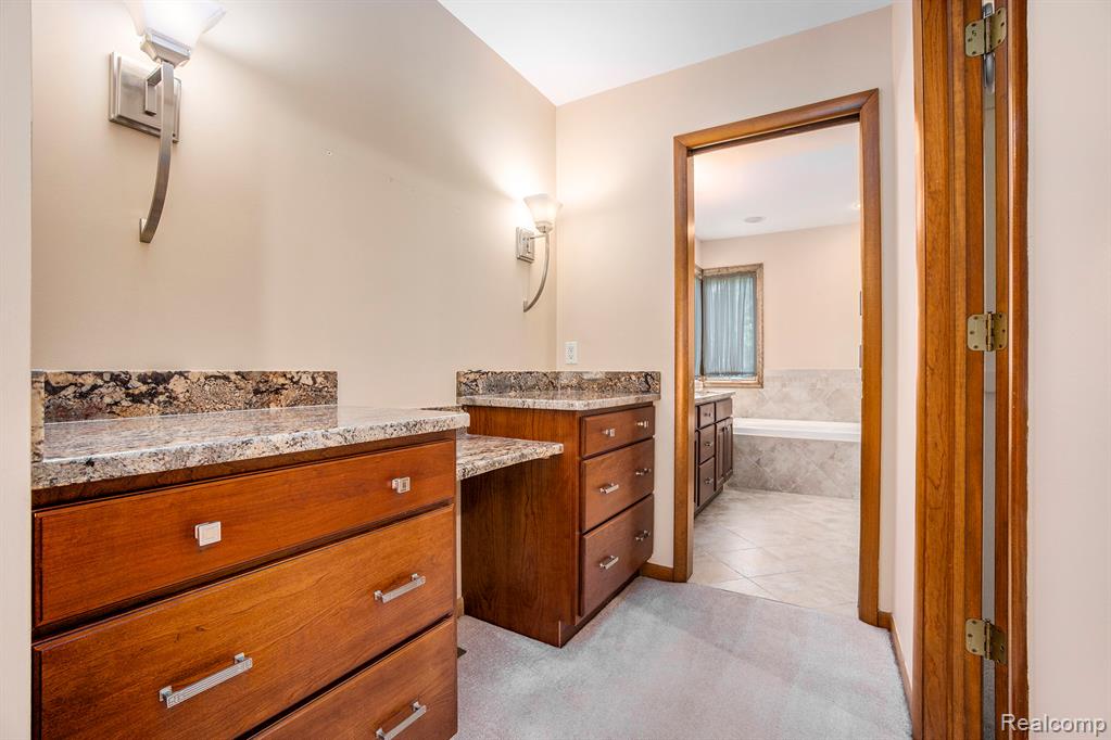 8477 Ranch Estates Road, Clarkston, MI 48348 — Photo 16