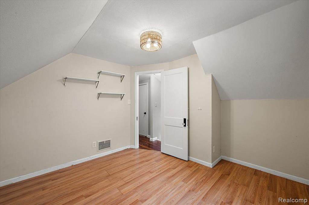 1186 Larkmoor Boulevard, Berkley, MI 48072 — Photo 21