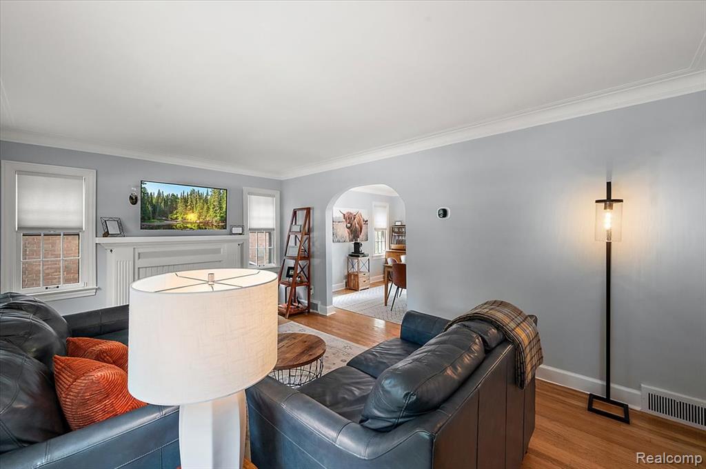 910 W Oakridge Street, Ferndale, MI 48220 — Photo 12