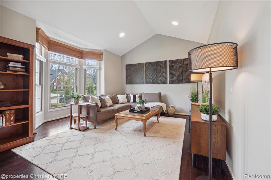 45653 TOURNAMENT Drive, Northville, MI 48168 — Photo 10