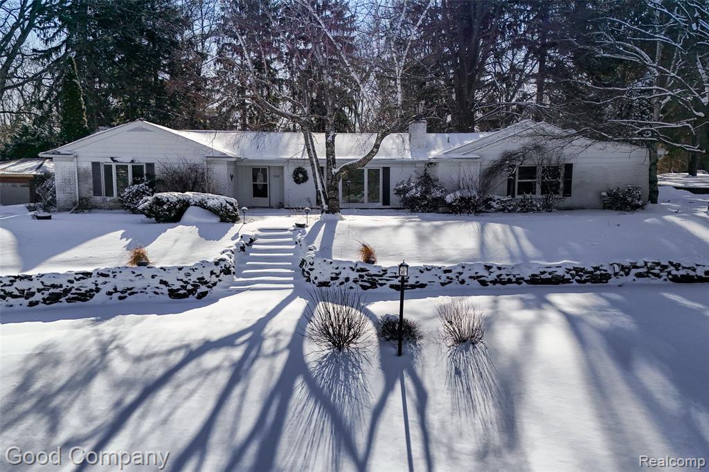 922 Eastover Drive, Bloomfield Hills, MI 48304 — Photo 10