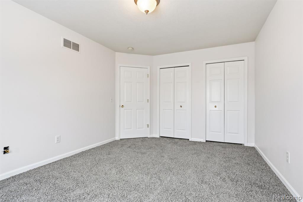 19270 Theresa Boulevard, Rockwood, MI — Photo 20