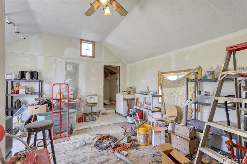 9915 VAN BUREN Road, Fowlerville, MI 48836 — Photo 14