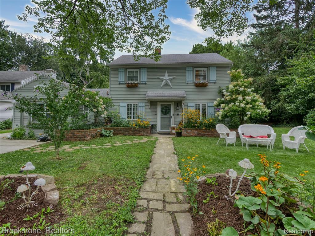 7146 ARROWOOD Drive, West Bloomfield, MI 48324 — Photo 46