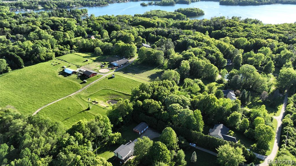 2356 Rochester Road, Leonard, MI 48367 — Photo 37