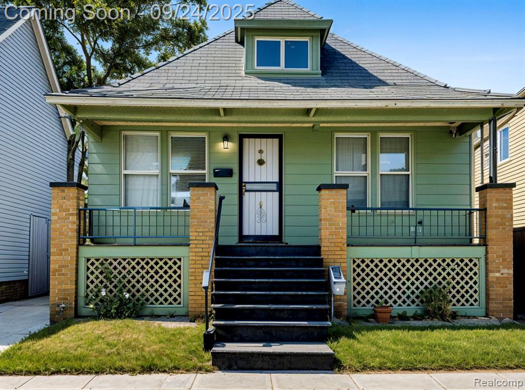 5427 Central Street, Detroit, MI 48210 — front exterior