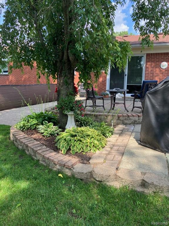 7431 HARTEL Street, Westland, MI — Photo 24