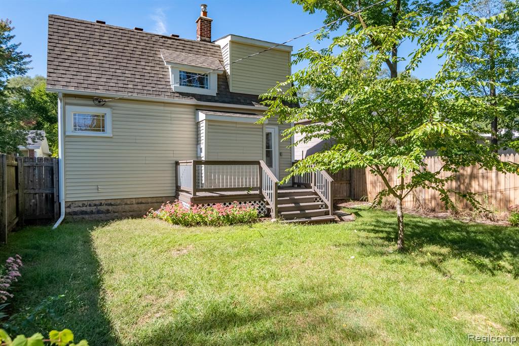 934 N CENTER Street, Royal Oak, MI 48067 — Photo 25