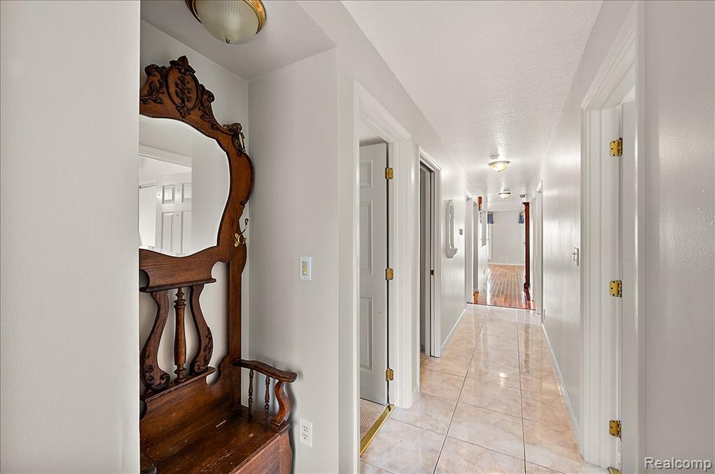 13358 Laplaisance Woods Street, La Salle, MI — Photo 11
