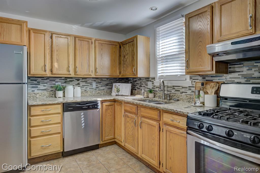 713 S Pleasant Street, Royal Oak, MI 48067 — Photo 19