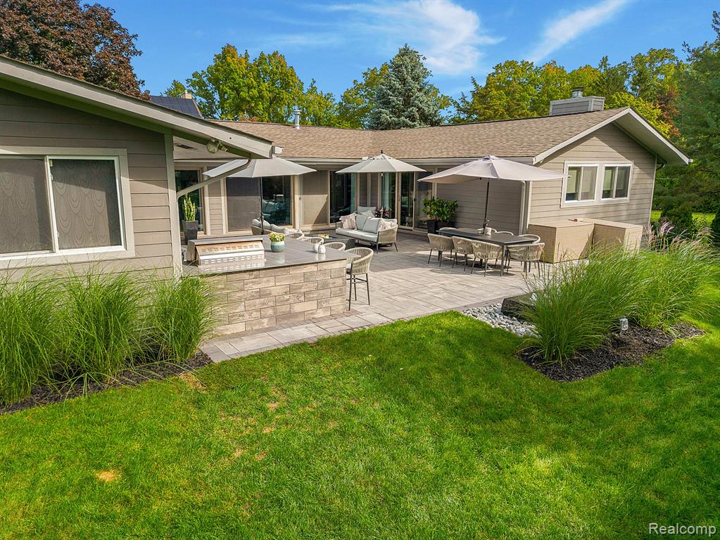 80 MAYWOOD Avenue, Bloomfield Hills, MI 48304 — Photo 45