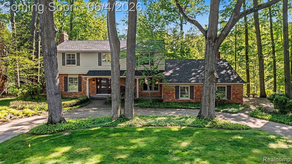 22586 N Nottingham Drive, Beverly Hills, MI 48025 — front exterior