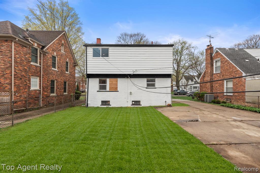 14840 Artesian Street, Detroit, MI 48223 — Photo 32