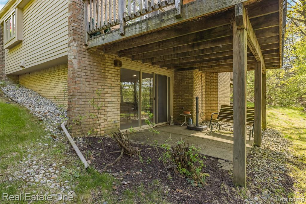 5000 Mirror Lake Court, 19, West Bloomfield, MI 48323 — Photo 58