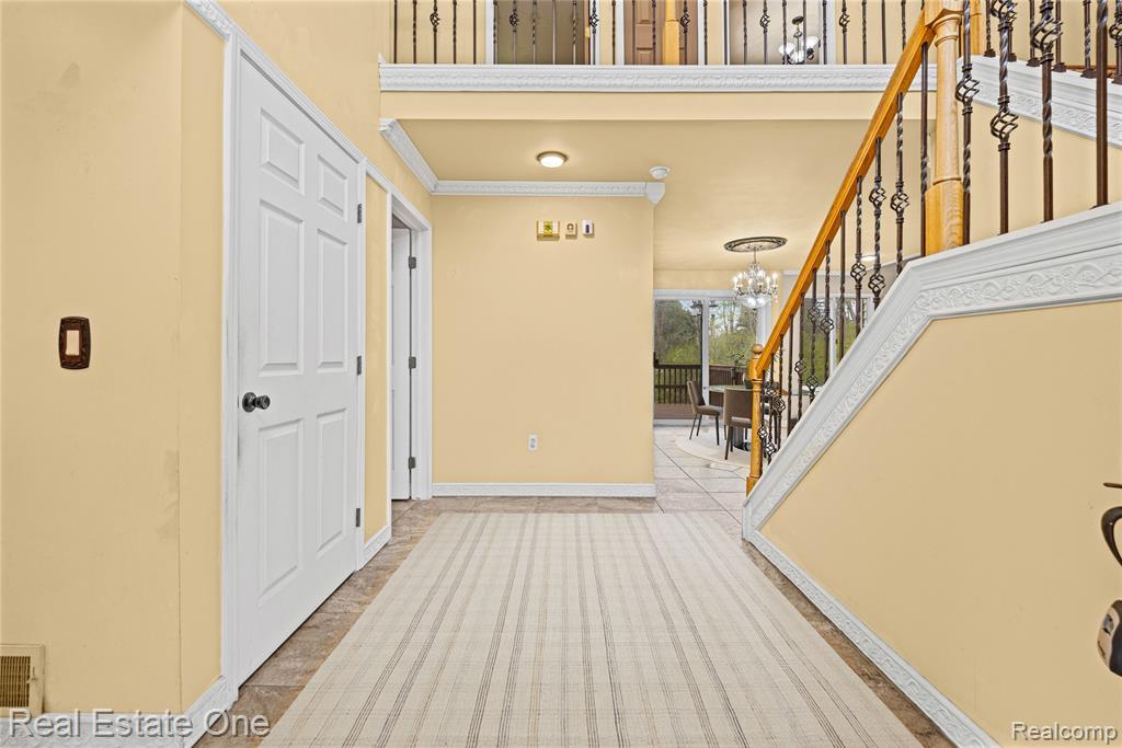 7295 W Maple Road, West Bloomfield, MI — Photo 3