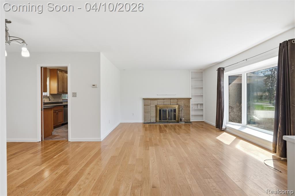34164 Alta Loma Drive, Farmington, MI 48335 — Photo 4