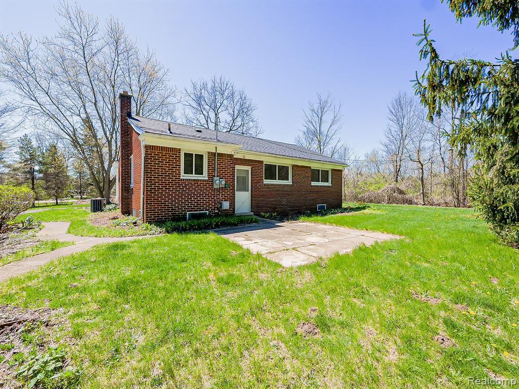 8701 Brookville Road, Plymouth, MI 48170 — Photo 44