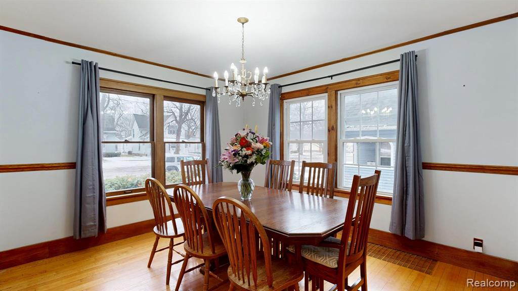 636 N Washington Street, Owosso, MI 48867 — Photo 15