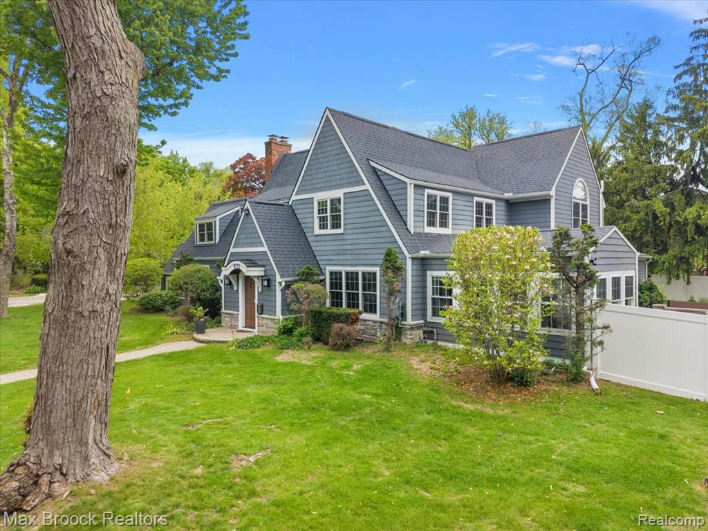 972 Oxford Street, Birmingham, MI 48009 — Photo 2