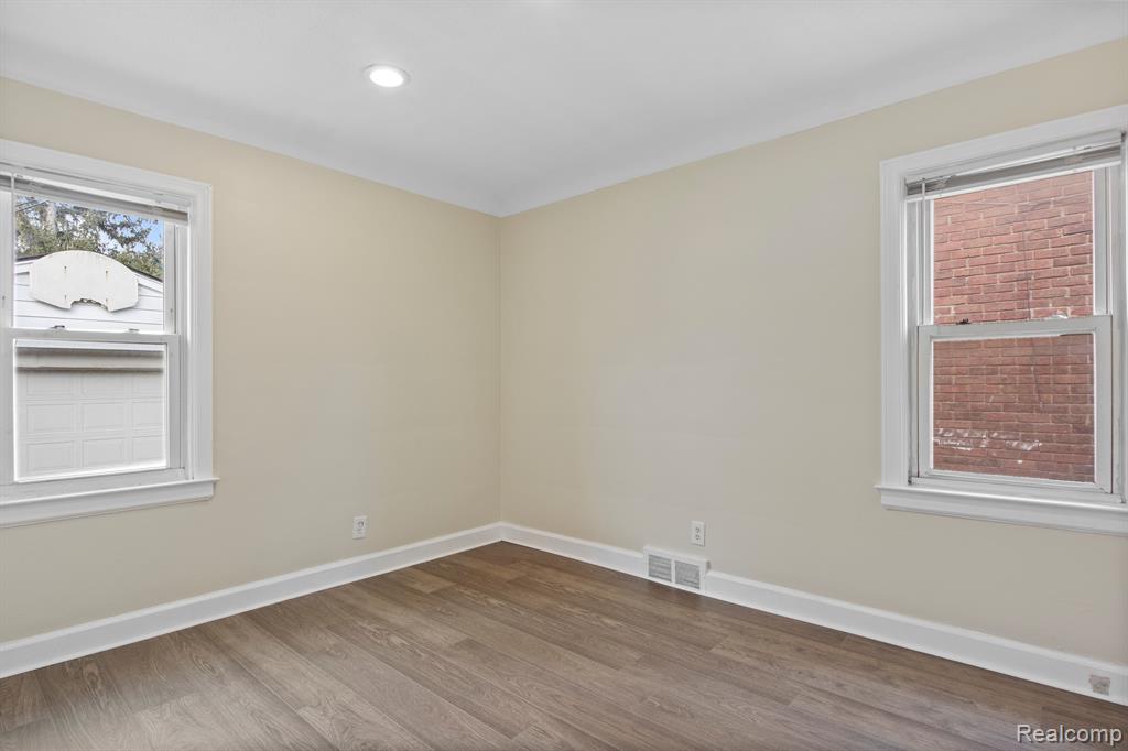 6115 YINGER Avenue, Dearborn, MI 48126 — Photo 19
