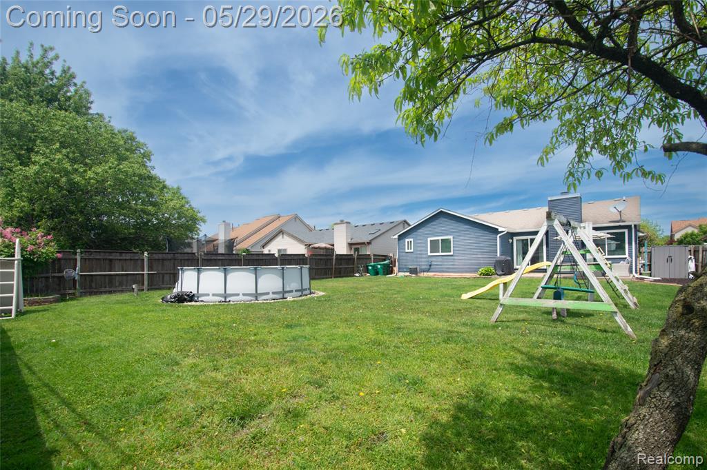 29931 Rosslyn Avenue, Garden City, MI — Photo 4