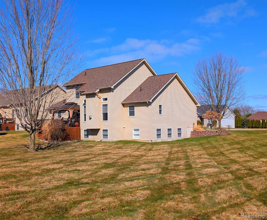 5441 Meadow Creek Court, Flint, MI 48532 — Photo 51