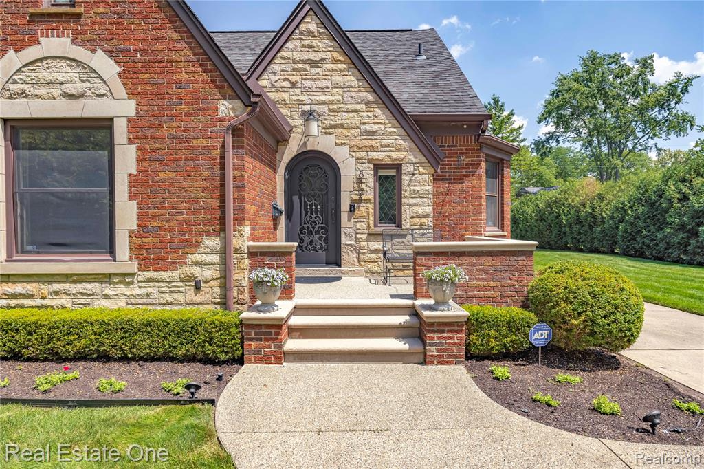 8124 Huntington Road, Huntington Woods, MI — Photo 3