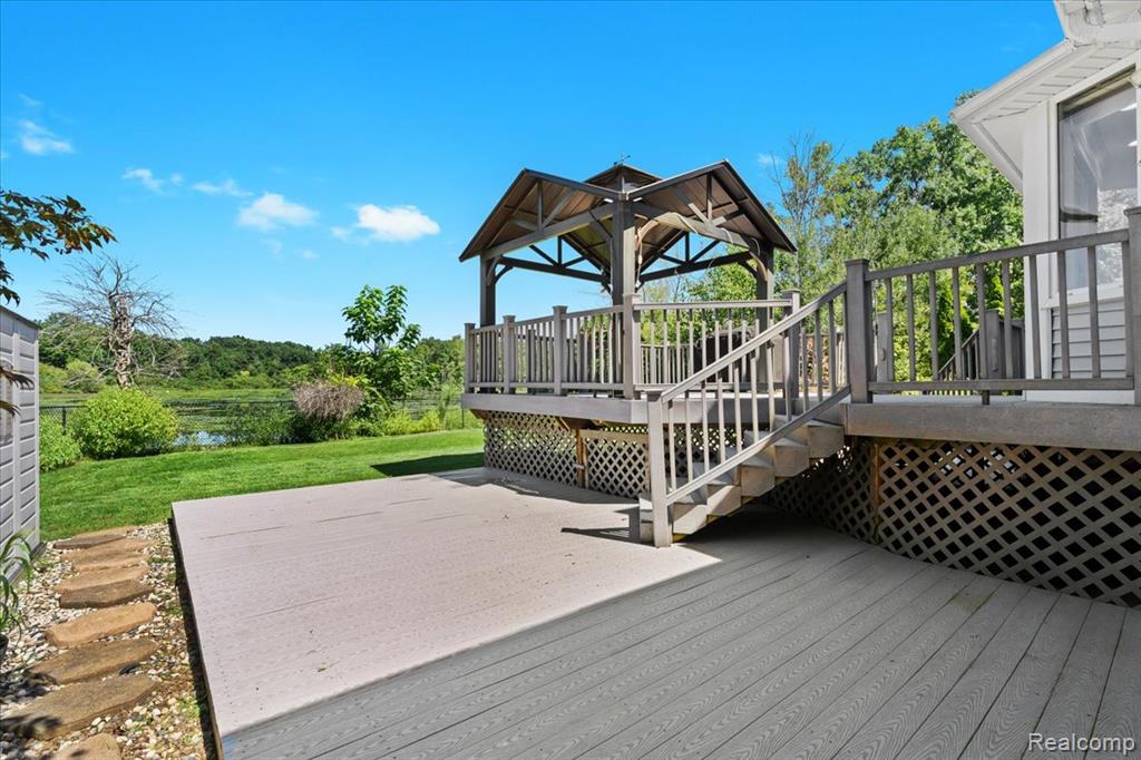 5620 Hatchery Road, Waterford, MI 48329 — Photo 42