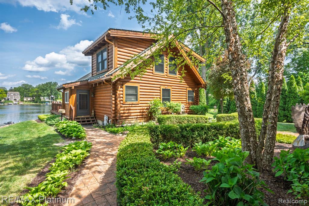 2757 S Hacker Road, Brighton, MI 48114 — Photo 7