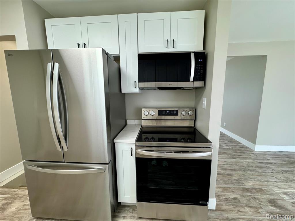 4711 Rosewold Avenue, Royal Oak, MI 48073 — Photo 8