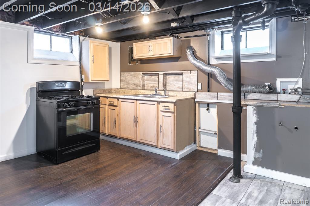 22824 Donald Avenue, Eastpointe, MI 48021 — Photo 28
