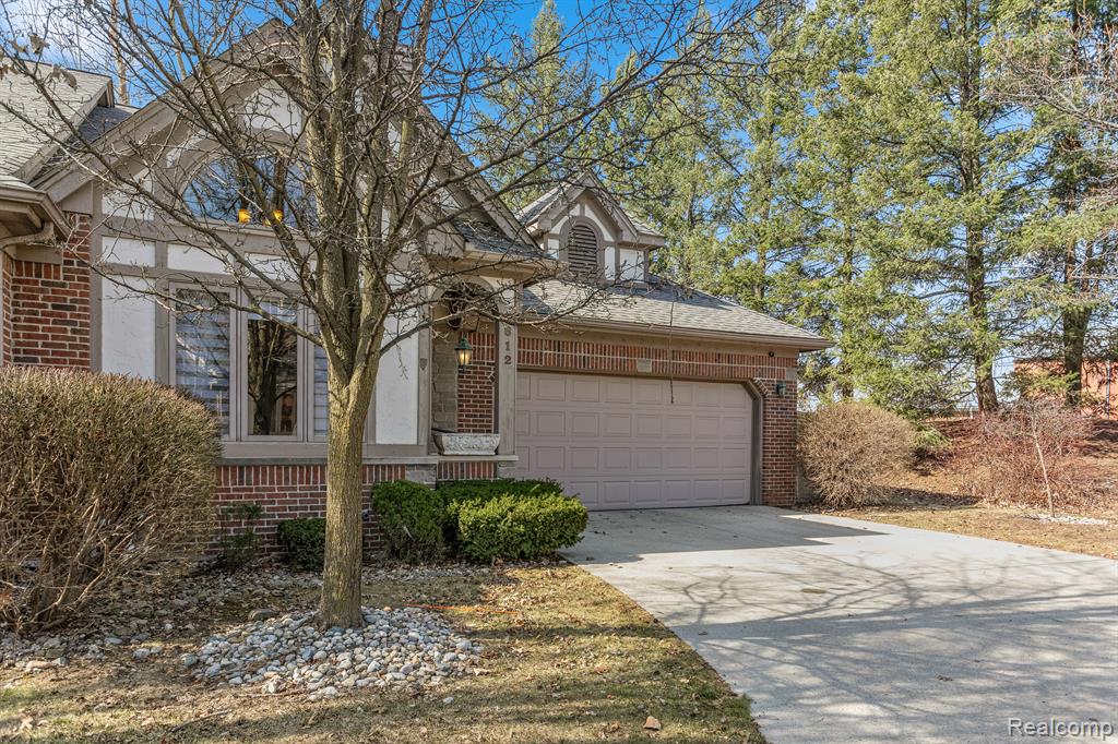 812 N BEECH DALY Road, Dearborn Heights, MI 48127 — Photo 3