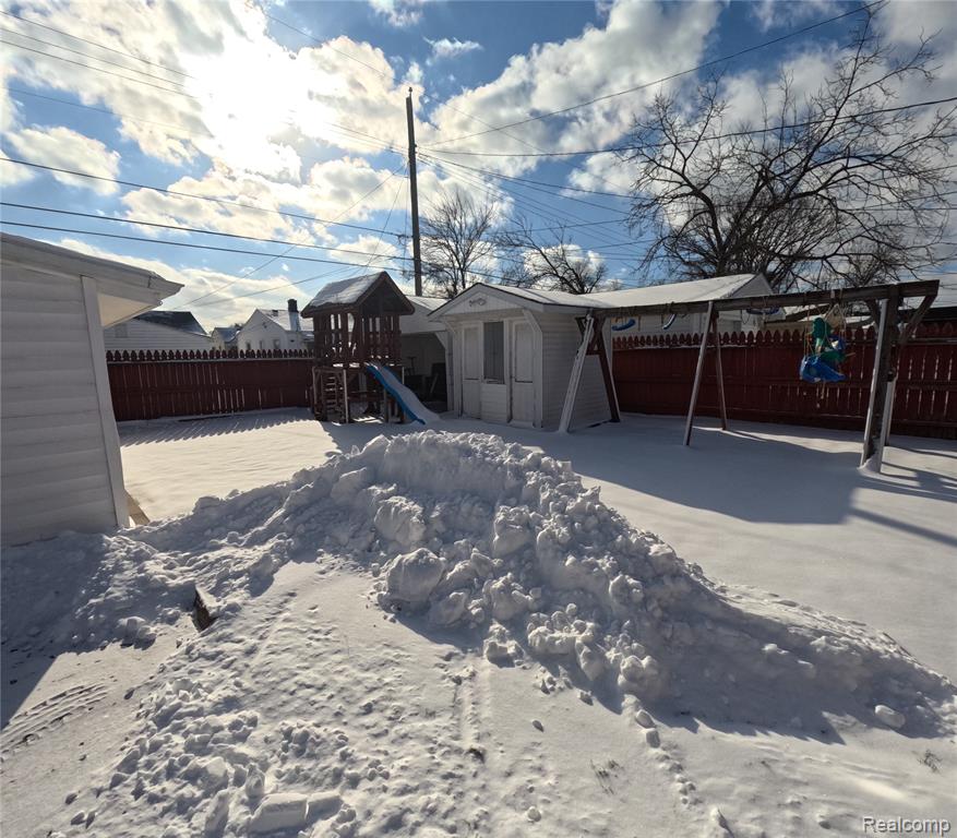 6876 Continental Avenue, Warren, MI 48091 — Photo 9