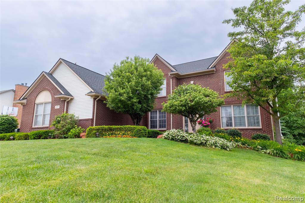 3970 May Center Road, Lake Orion, MI — front exterior