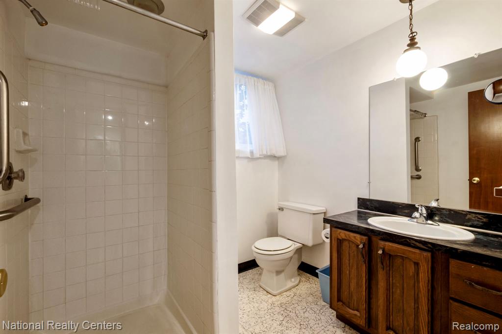 5785 Patterson Drive, Troy, MI 48085 — Photo 26