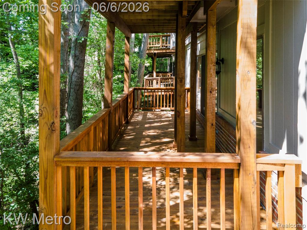 7348 Meadowridge Circle, West Bloomfield, MI — Photo 13