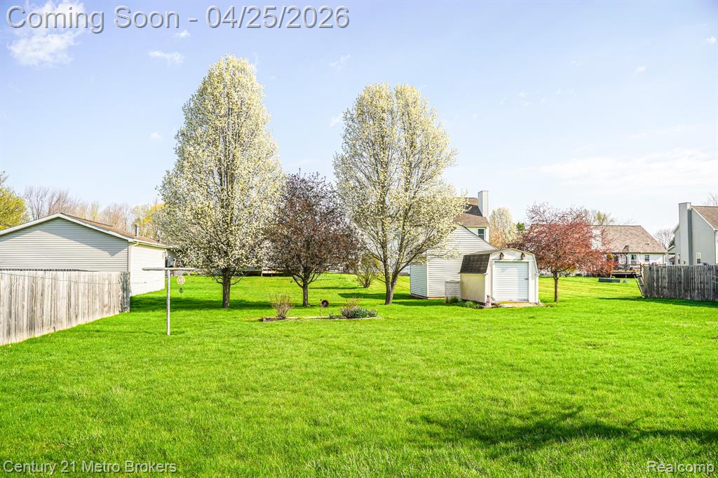 5481 Tipperary Lane, Flint, MI 48506 — Photo 4